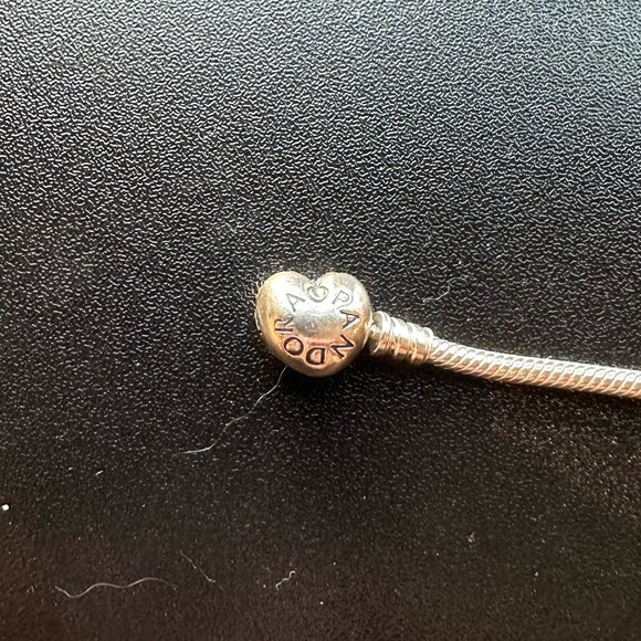 Pandora Moments Heart Clasp Snake Chain Bracelet - Picture 6 of 6